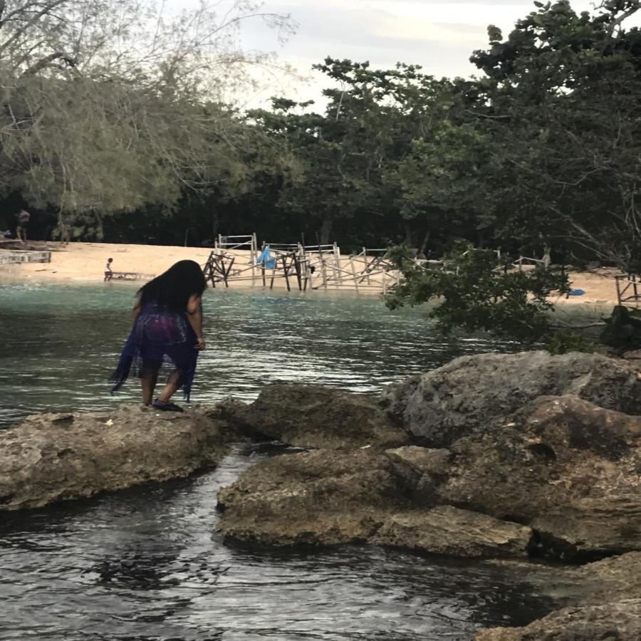 Relax Villa Ocho Rios Bagian luar foto
